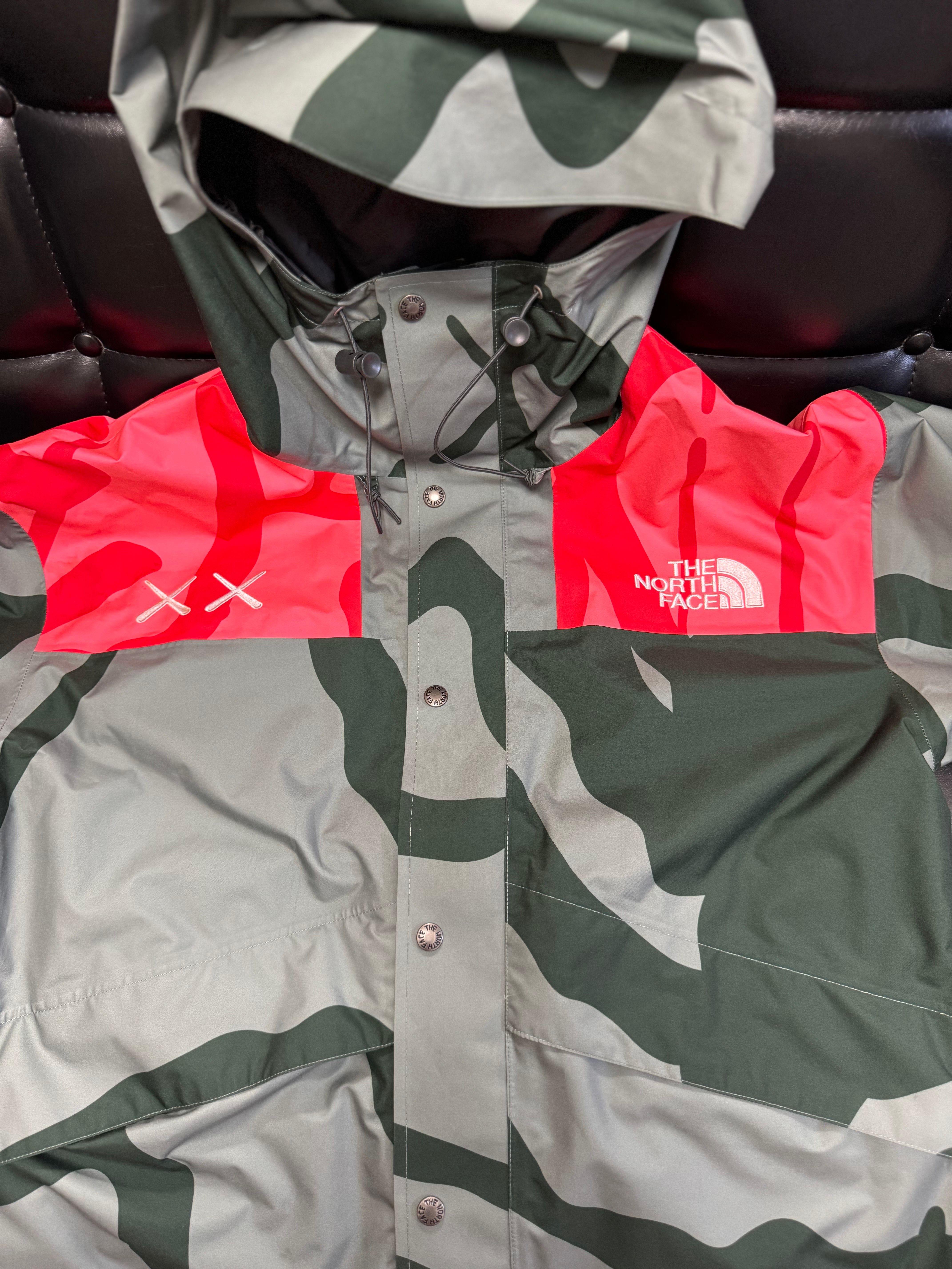 The North Face × Kaws Retro 1986 Mountain Jacket "Balsam Green"