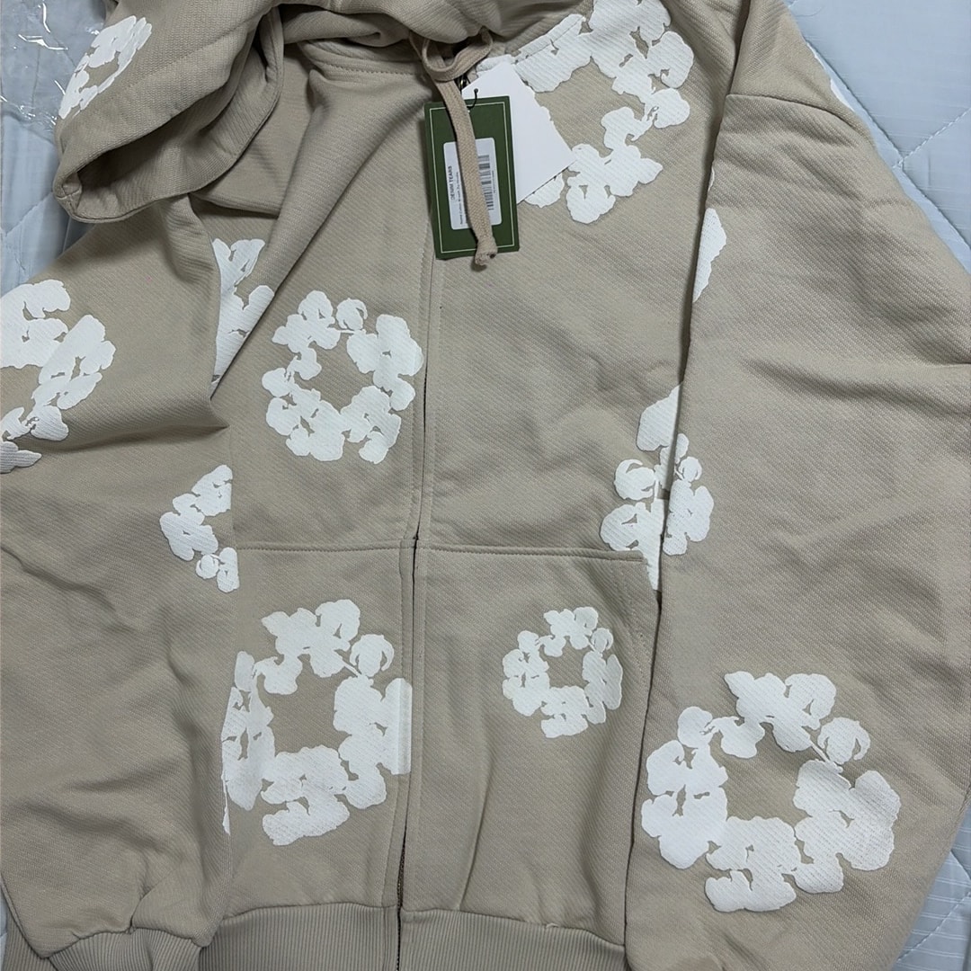 DENIM TEARS Cotton Wreath Zip Hoodie "Cream"