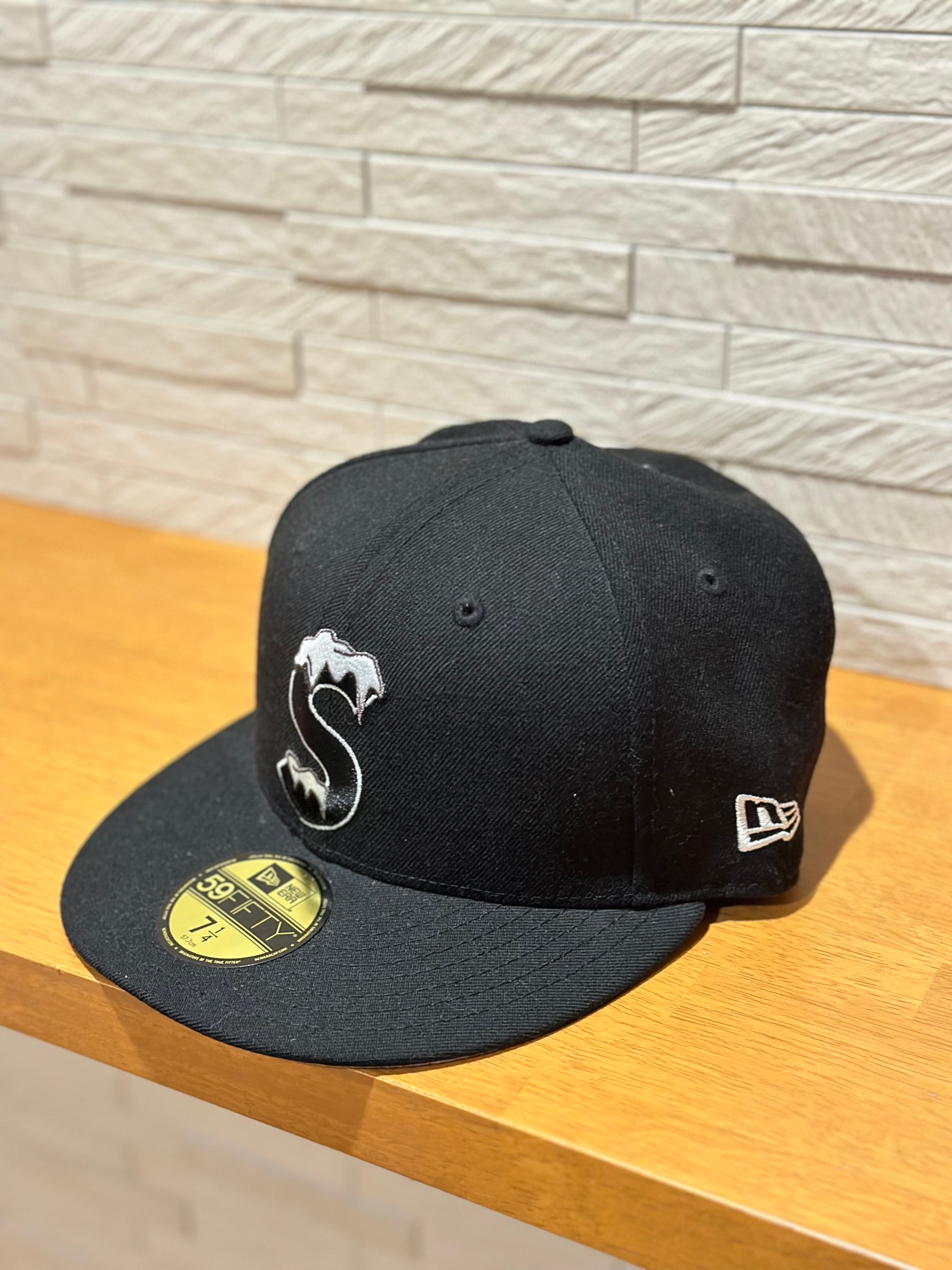 Supreme S Logo New Era® "Black" (20FW)