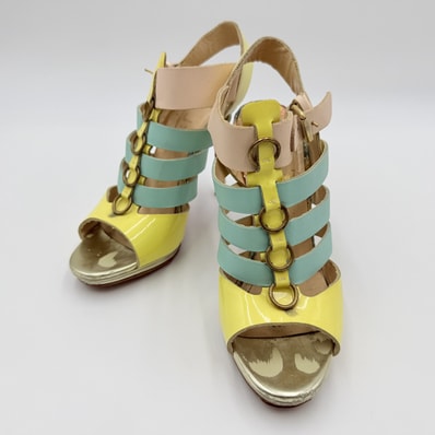 クリスチャンルブタン サンダル レディース