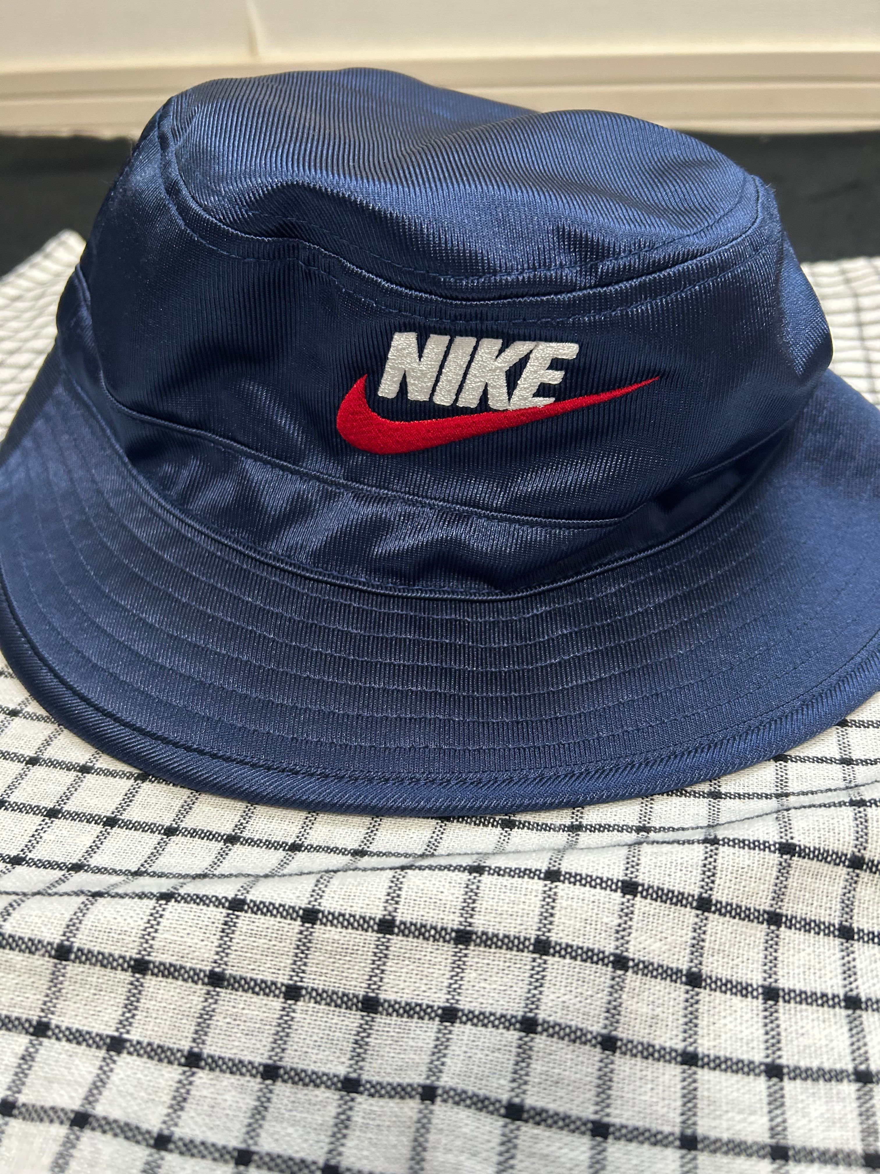 Supreme x Nike Dazzle Crusher "Navy"