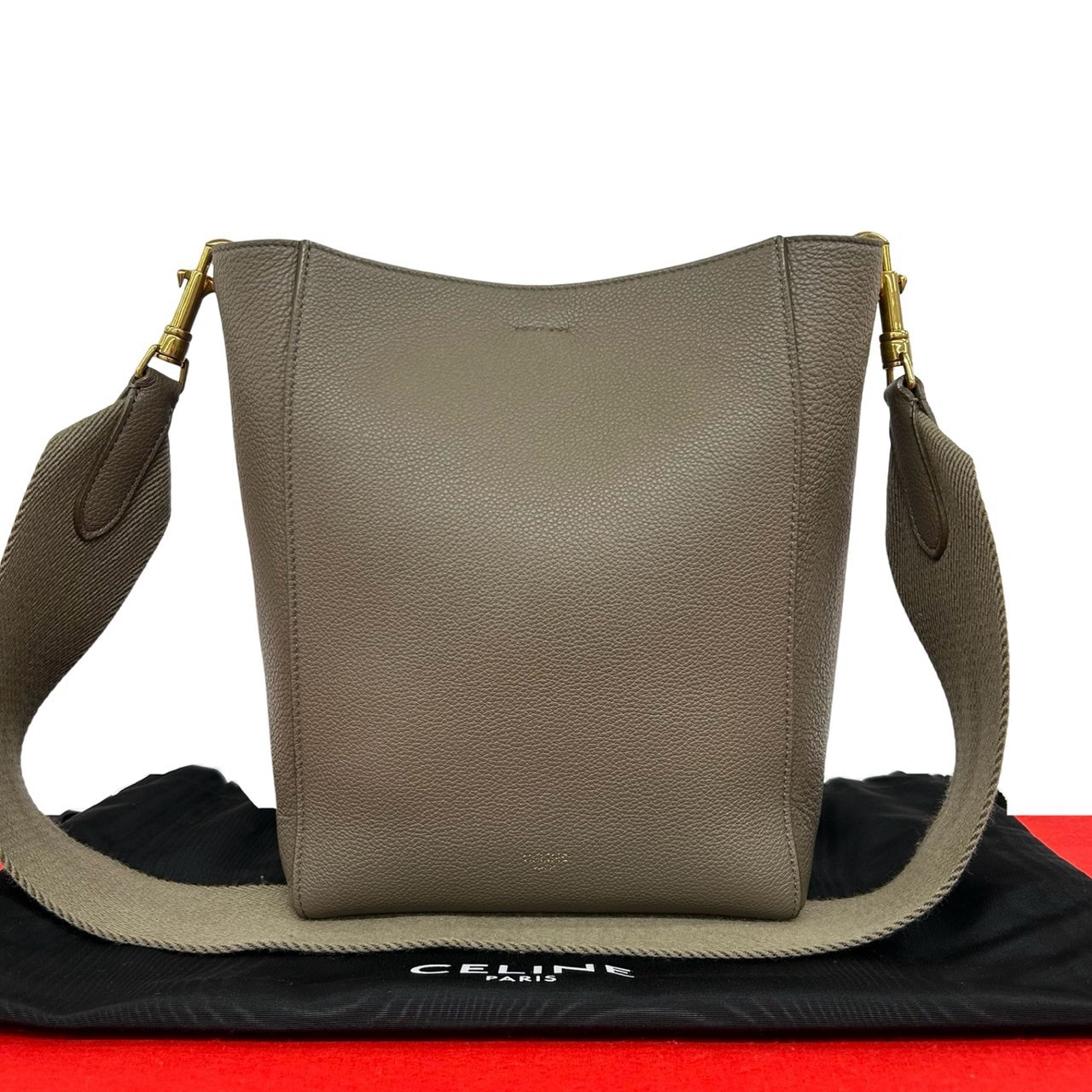 CELINE セリーヌ サングルバケット スモール レザー ショルダーバッグ ベージュ
11497