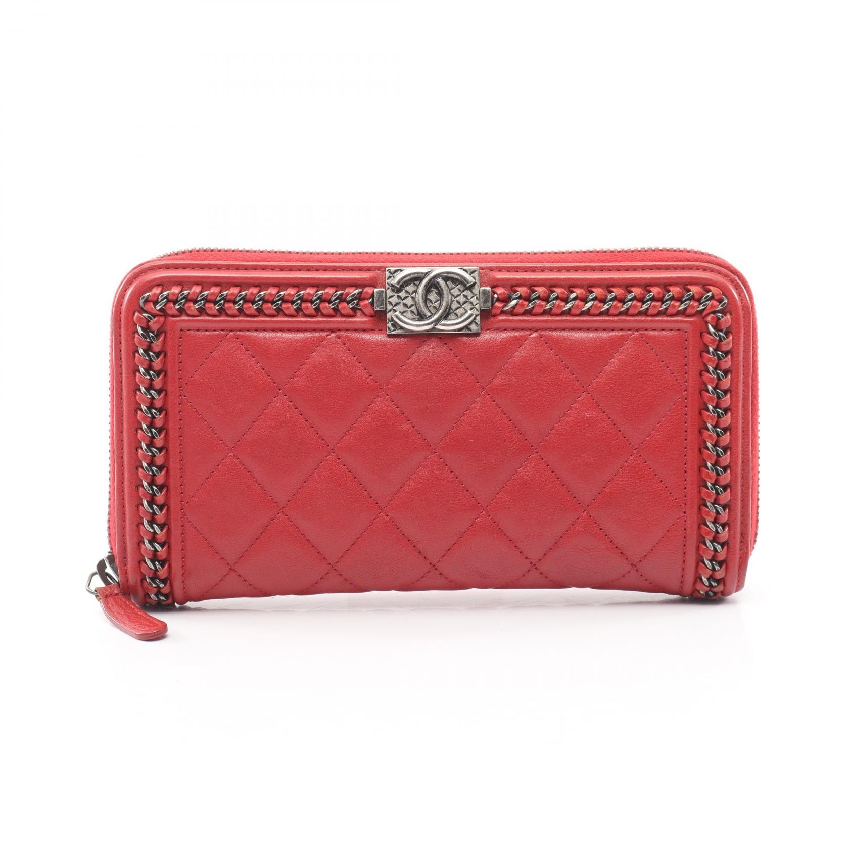 シャネル CHANEL ボーイシャネル アンティークシルバー金具 ラウンド長財布 財布 レザー レディース レッド系 【中古】