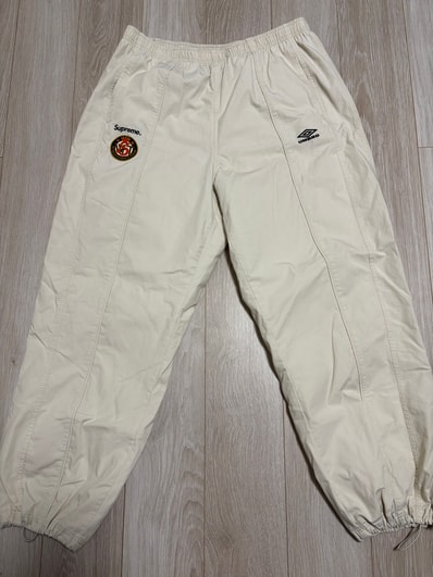 Supreme x Umbro Cotton Ripstop Track Pant (26SS) "Stone"