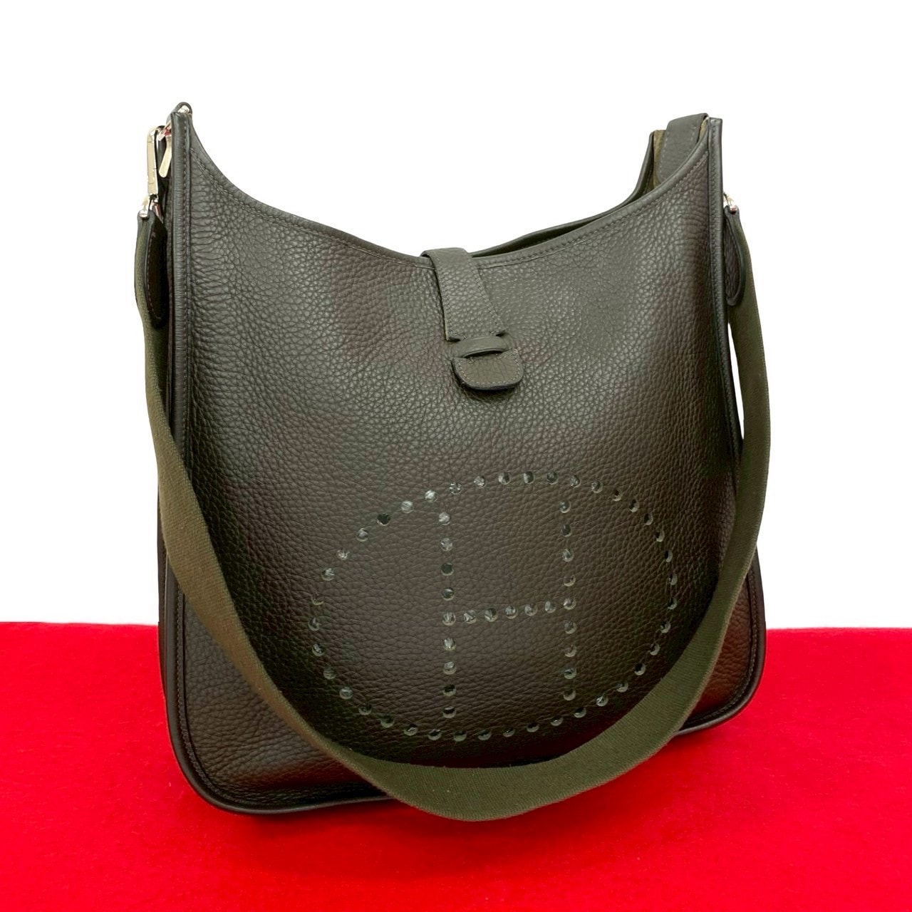 HERMES エルメス エヴリン3 GM トリヨンクレマンス ショルダーバッグ カーキ
 610-7
