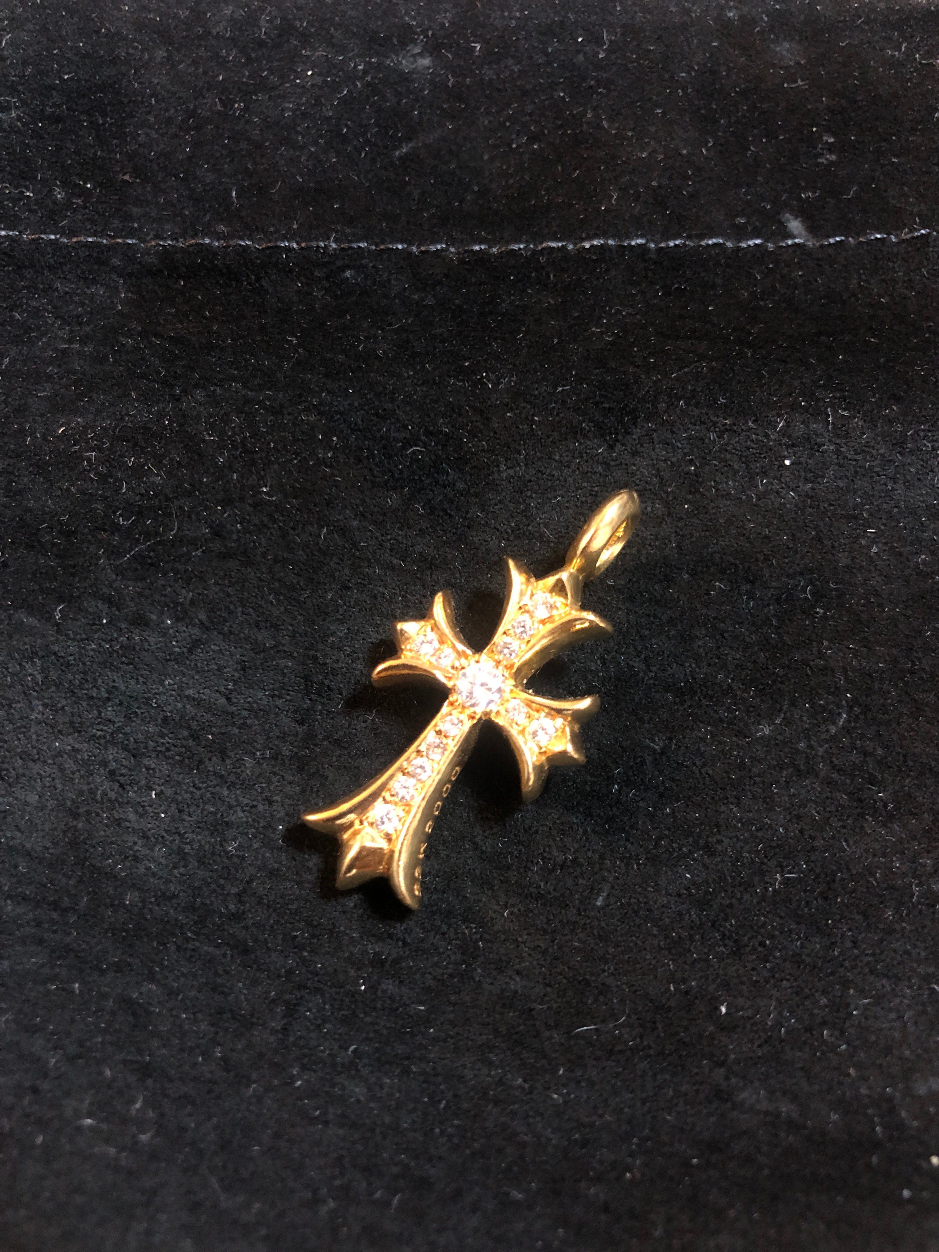 22Kタイニーファットクロス PAVEダイヤ ペンダント