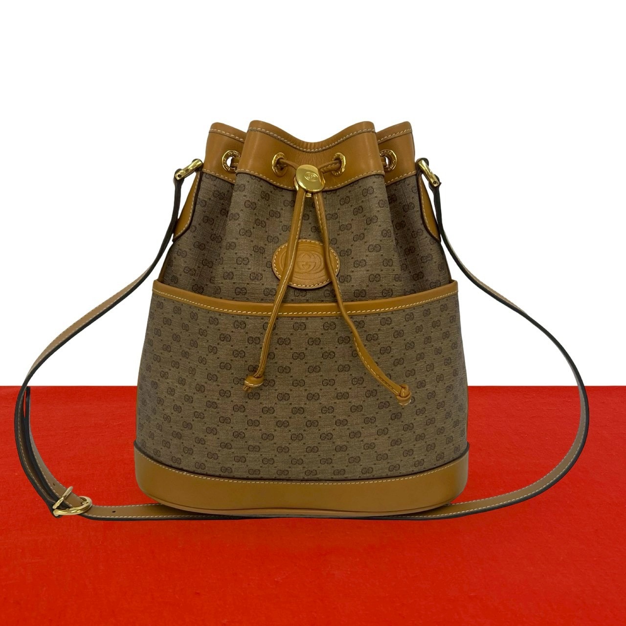 GUCCI グッチ マイクロGG 柄 ロゴ 金具 レザー PVC ショルダーバッグ ブラウン
12730