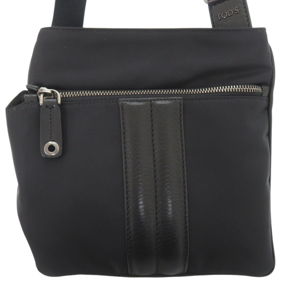 トッズ     ナイロン レザー ブラック   ショルダーバッグ