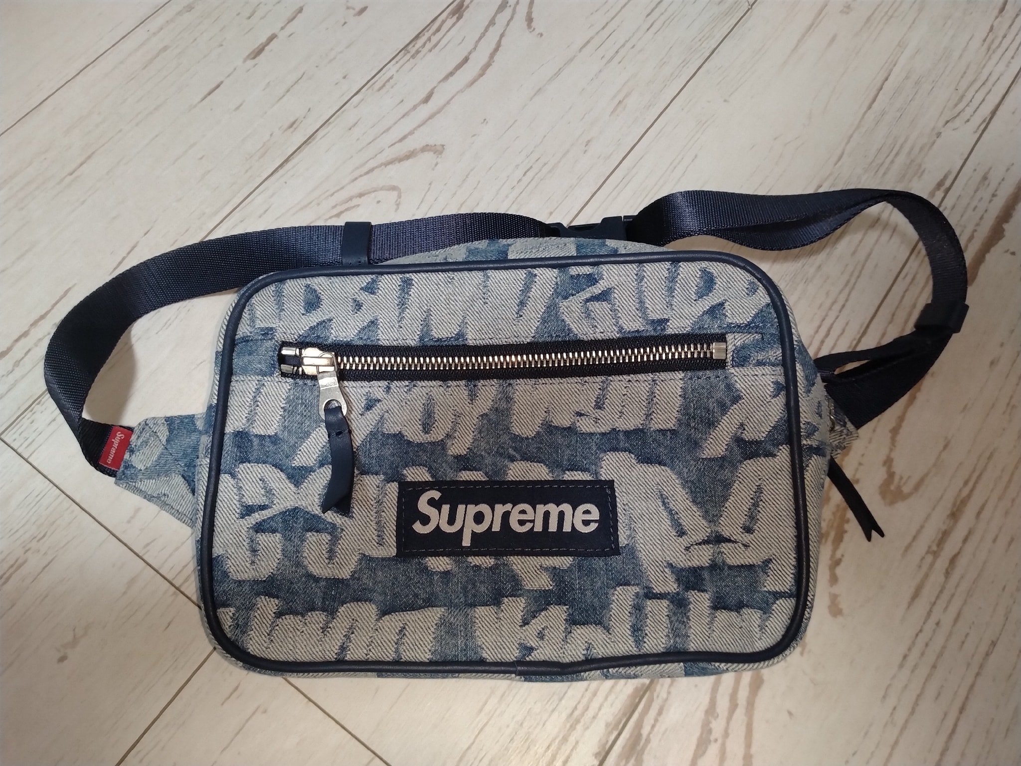 Supreme Fat Tip Jacquard Denim Waist Bag "Blue"