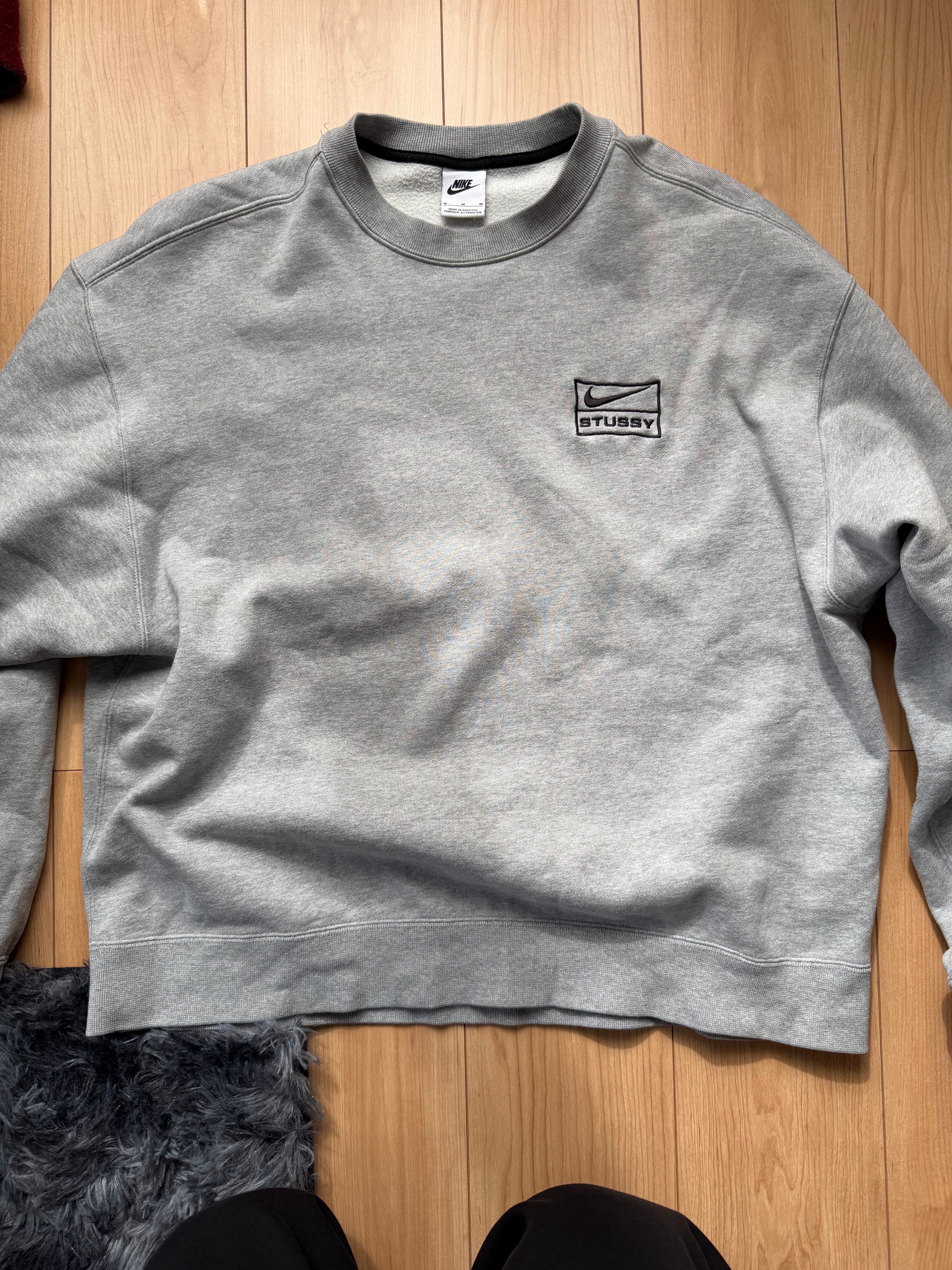 Stussy x Nike Fleece Crew (US Size) "Grey" DO9337-063