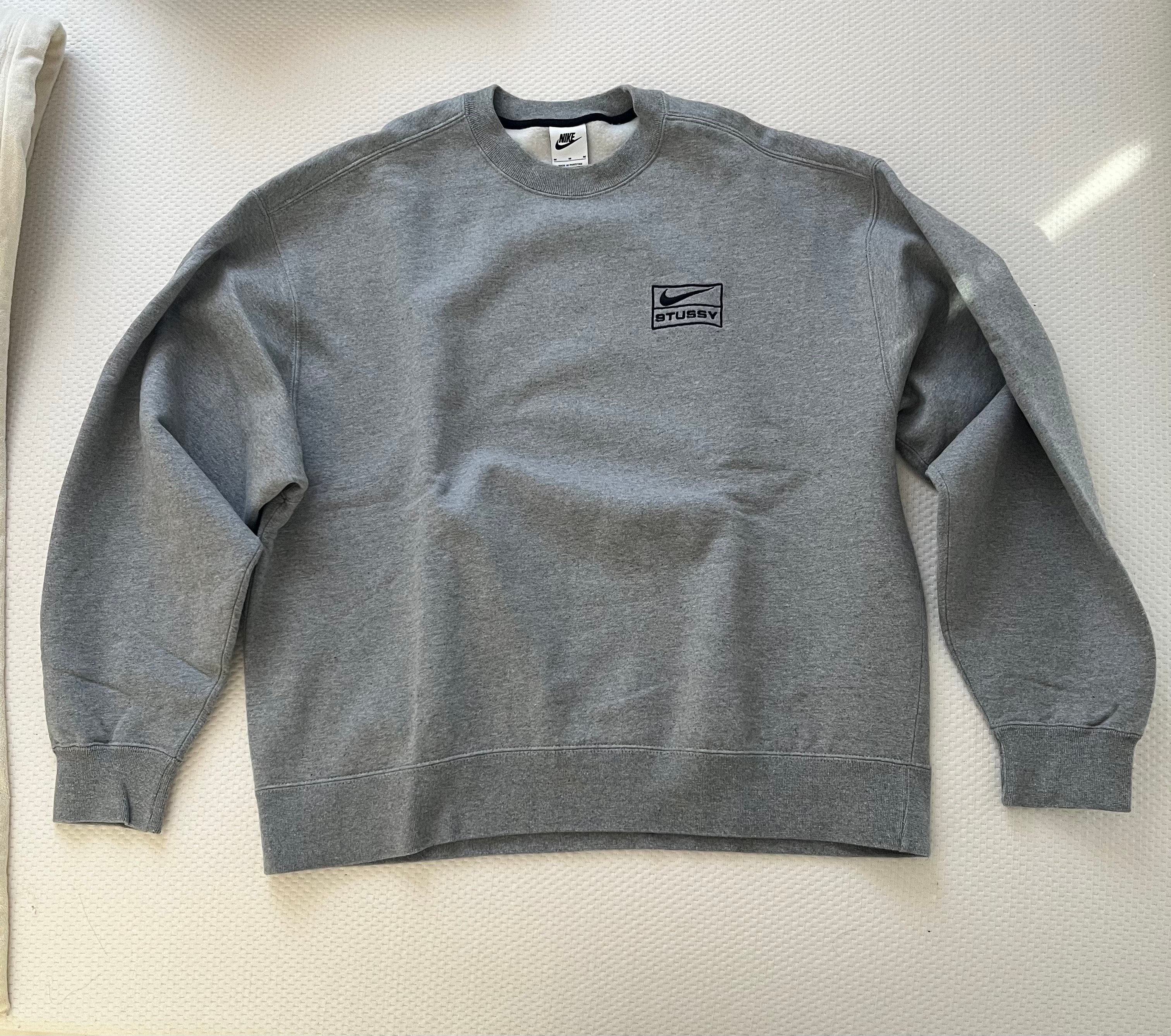 Stussy x Nike Fleece Crew (US Size) "Grey" DO9337-063