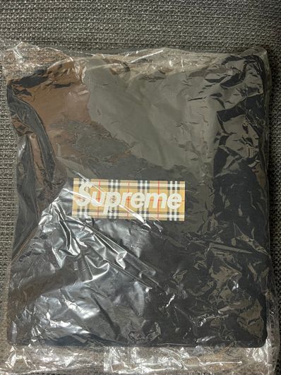 Supreme / Burberry Box Logo Hooded Sweatshirt "Black"