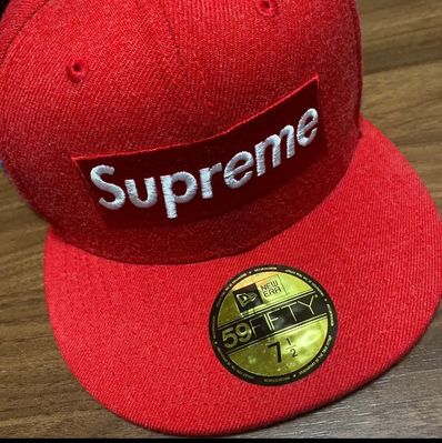 Supreme World Famous Box Logo New Era® "Red"