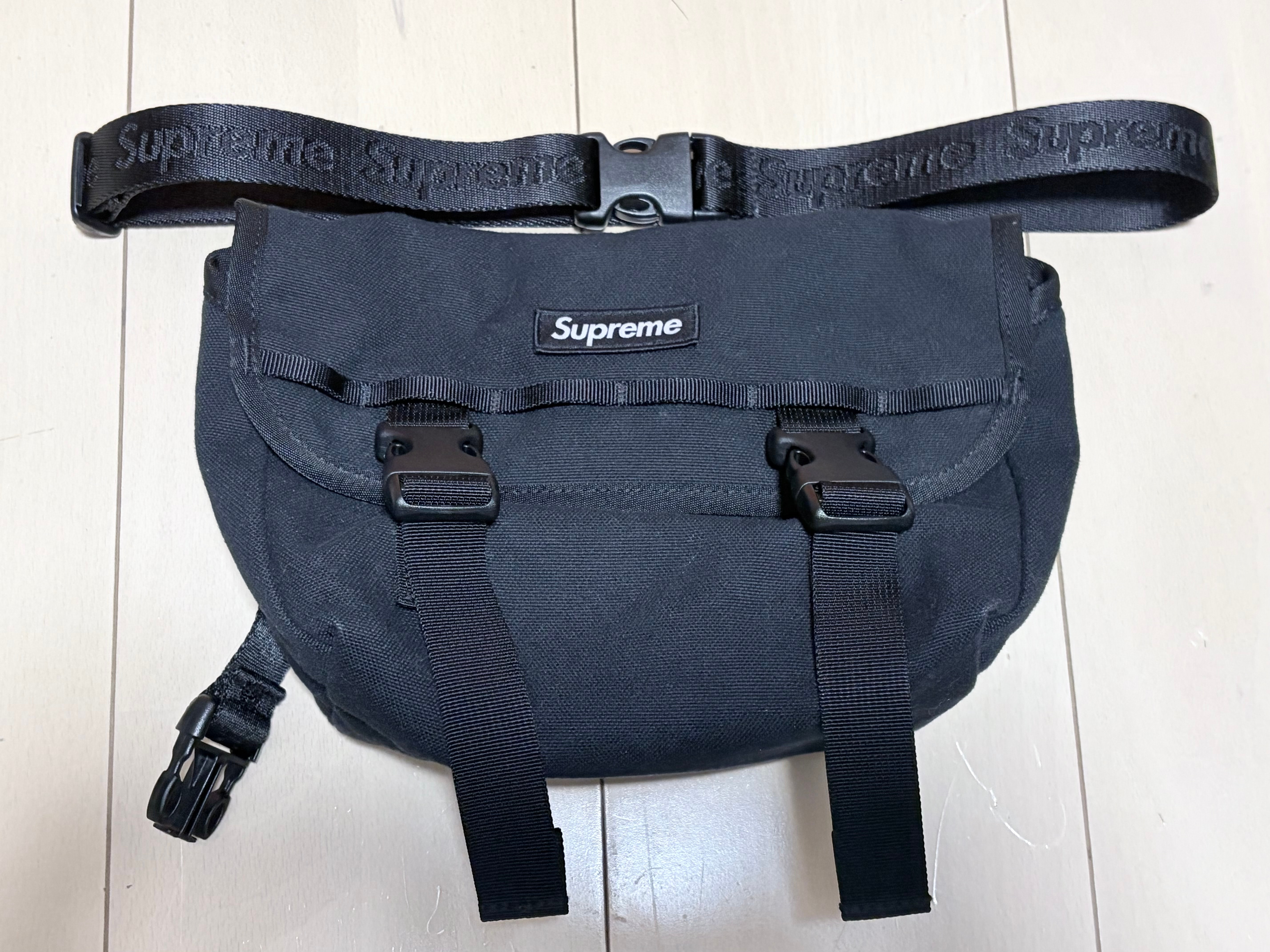 Supreme 25SS Mini Messenger Bag "Black"