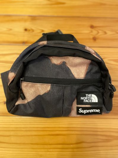 Supreme x The North Face Bleached Denim Print Roo II "Black"