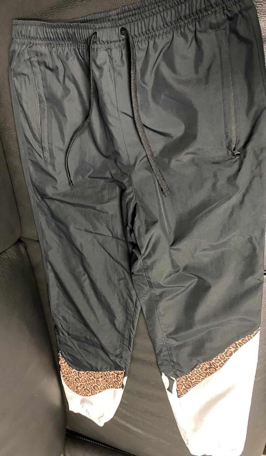 Nike x Kith Big Swoosh Pants "White" AH8744-010