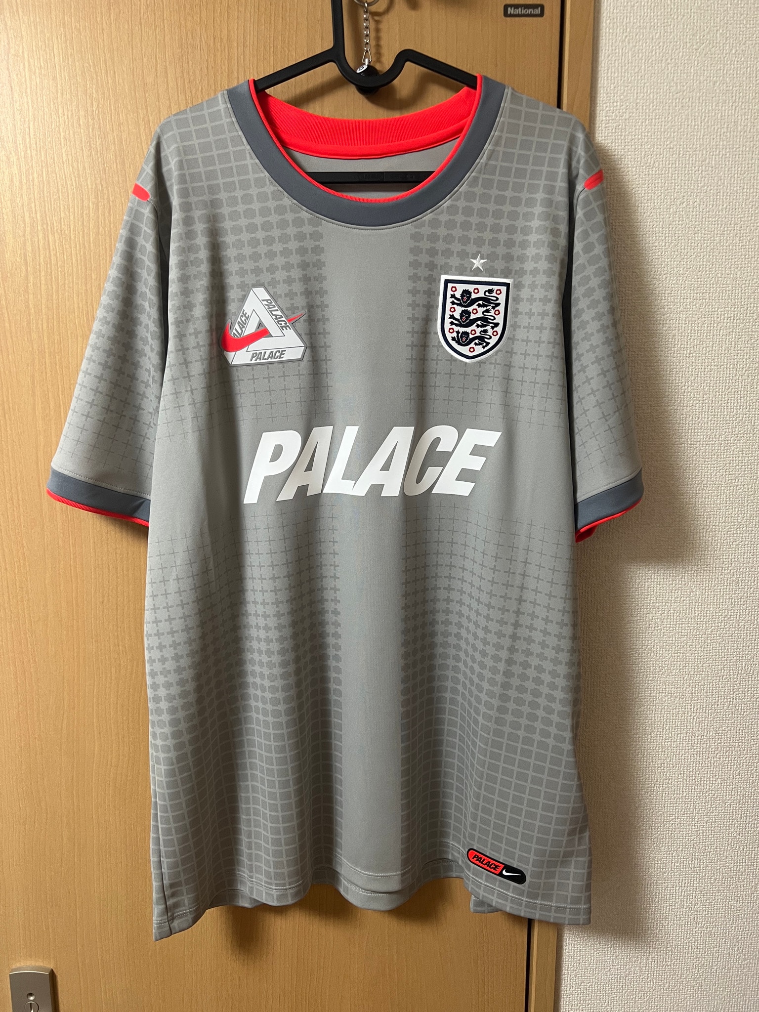 Palace skateboards Pro Team Jersey グレー M Palace Proのおすすめアイテム | 通販・相場はスニーカーダンク