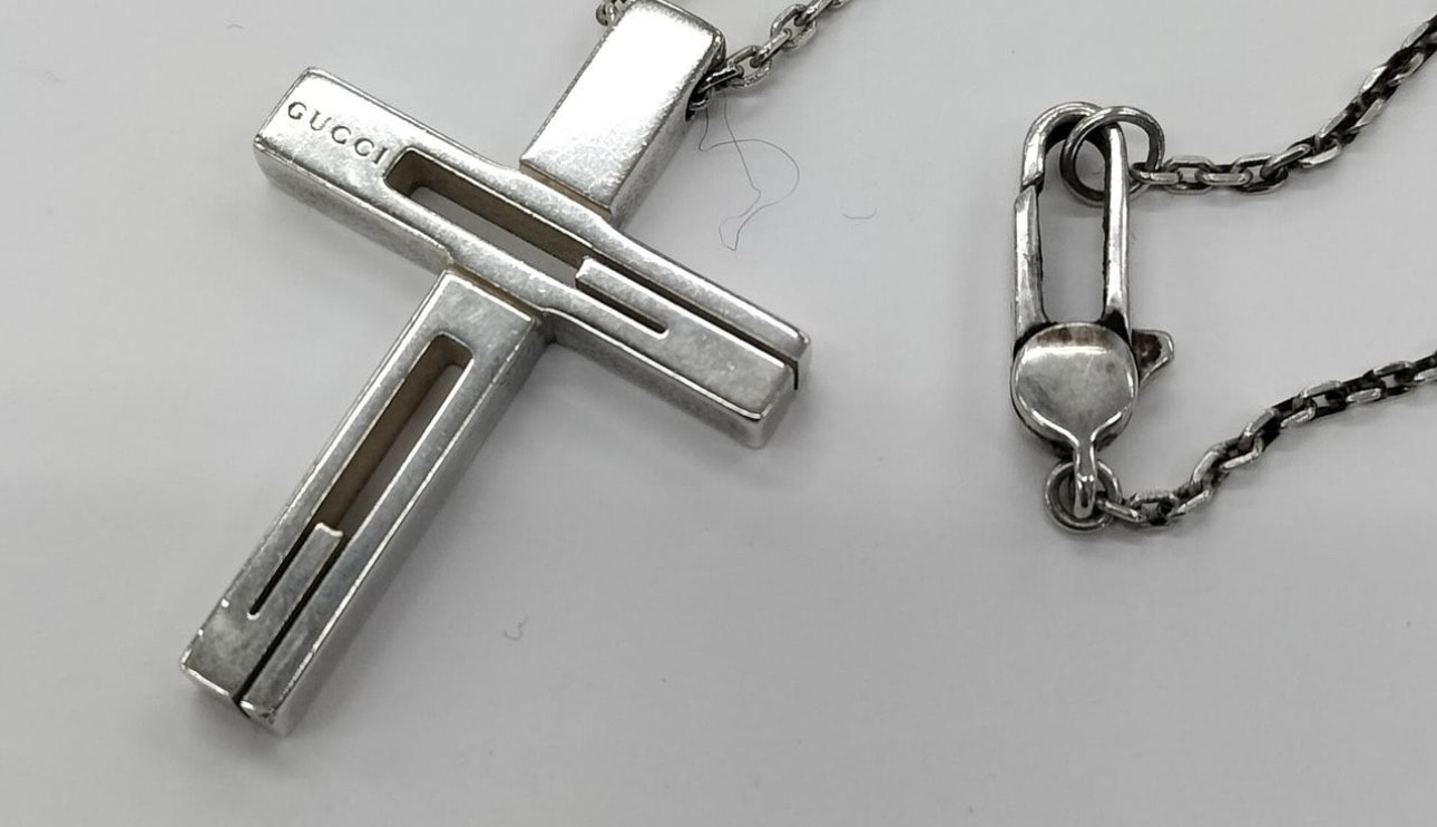 GUCCI G Motif Cross Necklace "Silver"