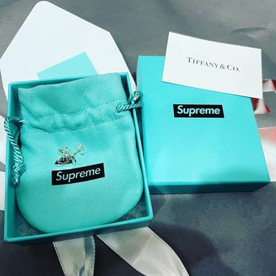 Supreme / Tiffany & Co. Return to Tiffany Heart Tag Stud Earrings (Set of 2) "Silver"