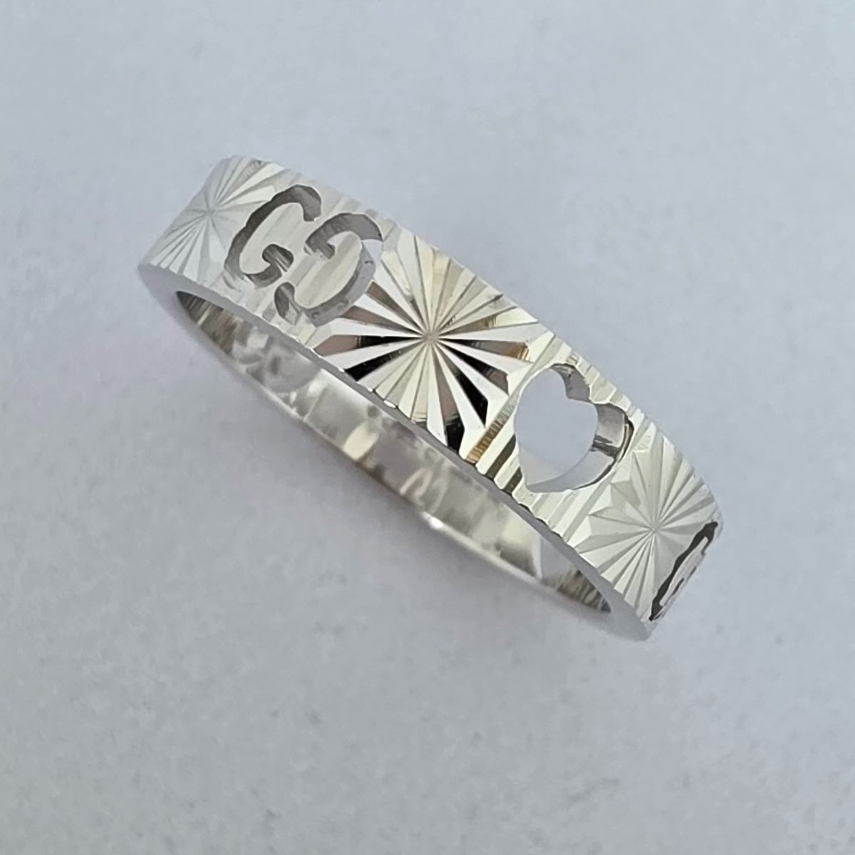 GUCCI グッチ アイコンハート インターロッキングG K18 750WG #10 9.5号 リング・指輪 K18ホワイトゴールド シルバー レディース【中古】