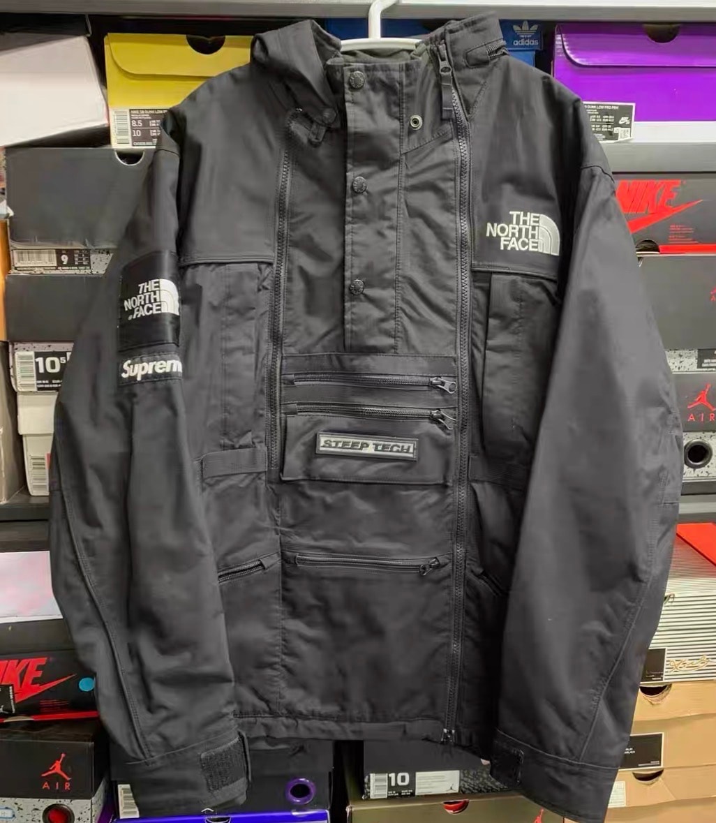 Supreme x MM6 Maison Margiela Split Stadium Jacket 