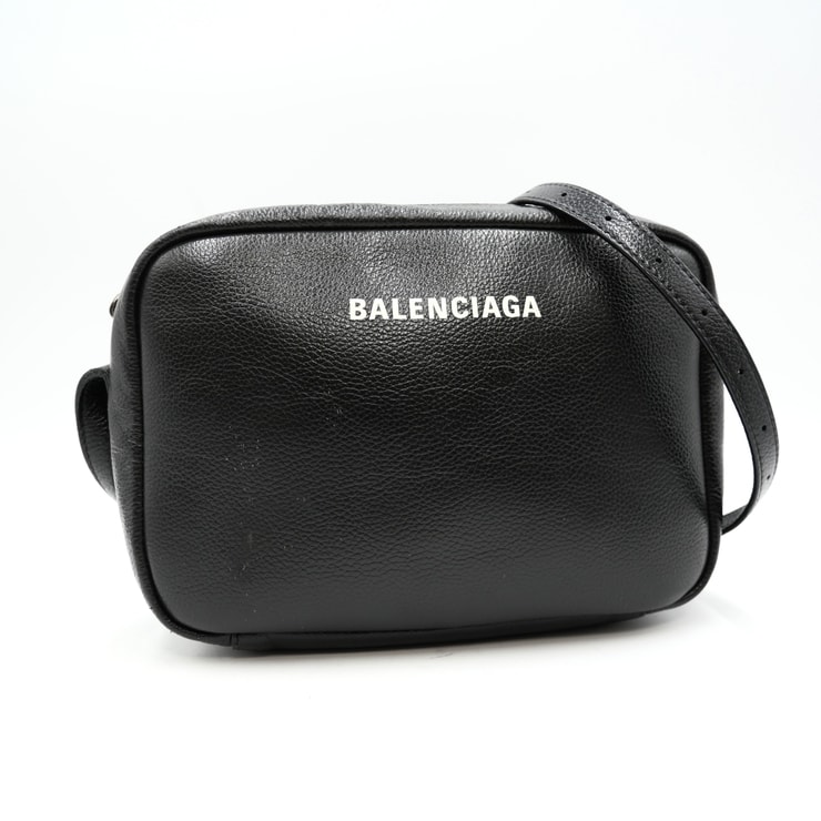 BALENCIAGA（バレンシアガ）エブリデイ カメラバッグ ショルダーバッグ ブラック レザー ロゴ レディース メンズ 斜め掛け 【中古】 B (目立った傷や汚れなし)】BALENCIAGA（バレンシアガ）エブリデイ