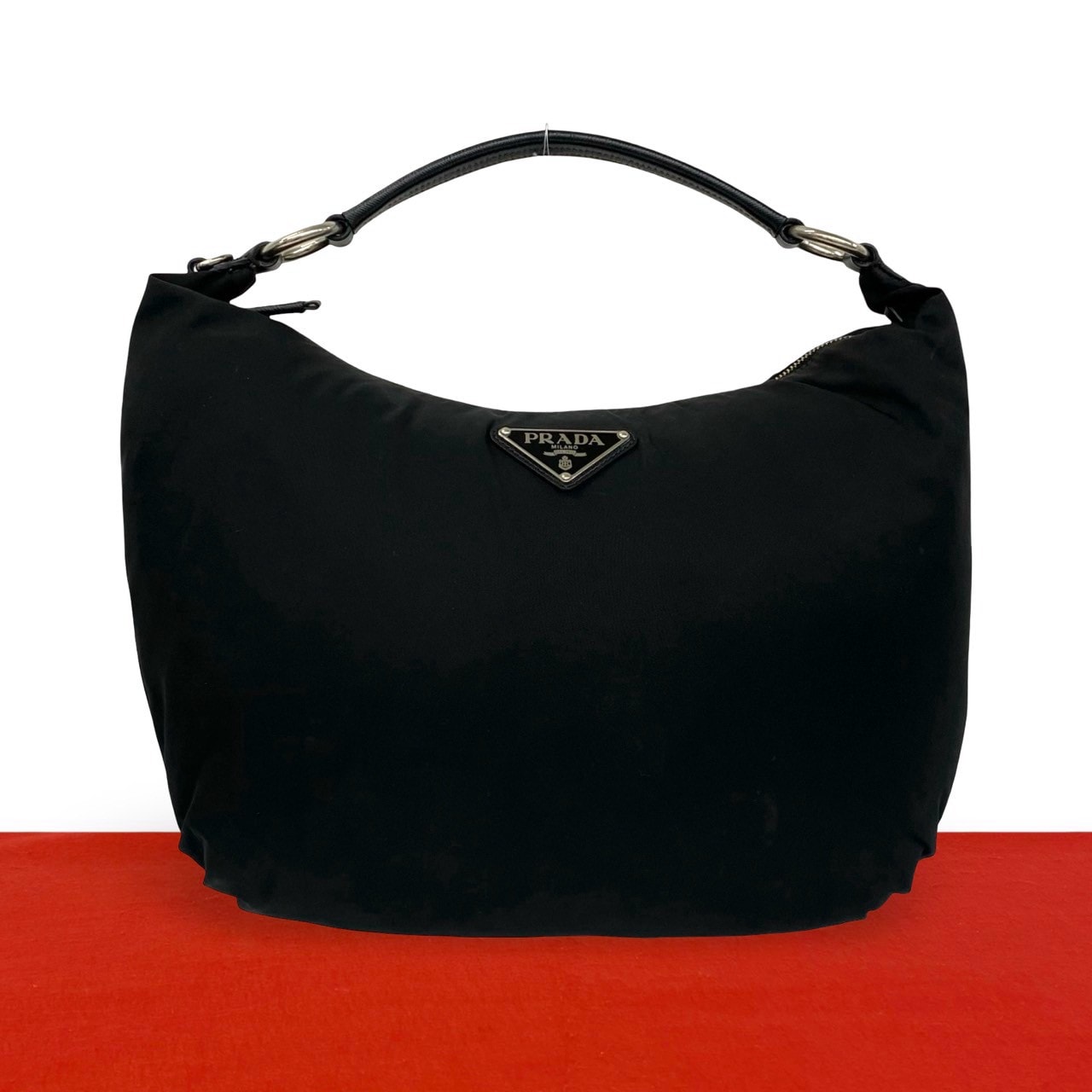 PRADA プラダ 三角ロゴ 金具 ナイロン レザー ショルダーバッグ ブラック
 32524