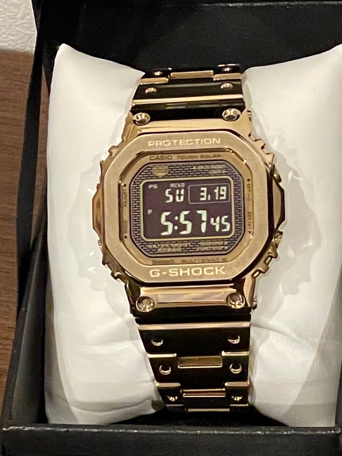 Casio G-Shock GMW-B5000GD-9 - 44mm in Stainless Steel