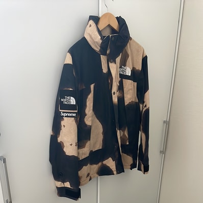 Supreme x The North Face Bleached Denim Print Mountain Jacket "Black"