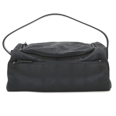 シャネル CHANEL ハンドバッグ バニティバッグ ニュートラベルライン ナイロンジャガード ブラック レディース【中古】 e60412g