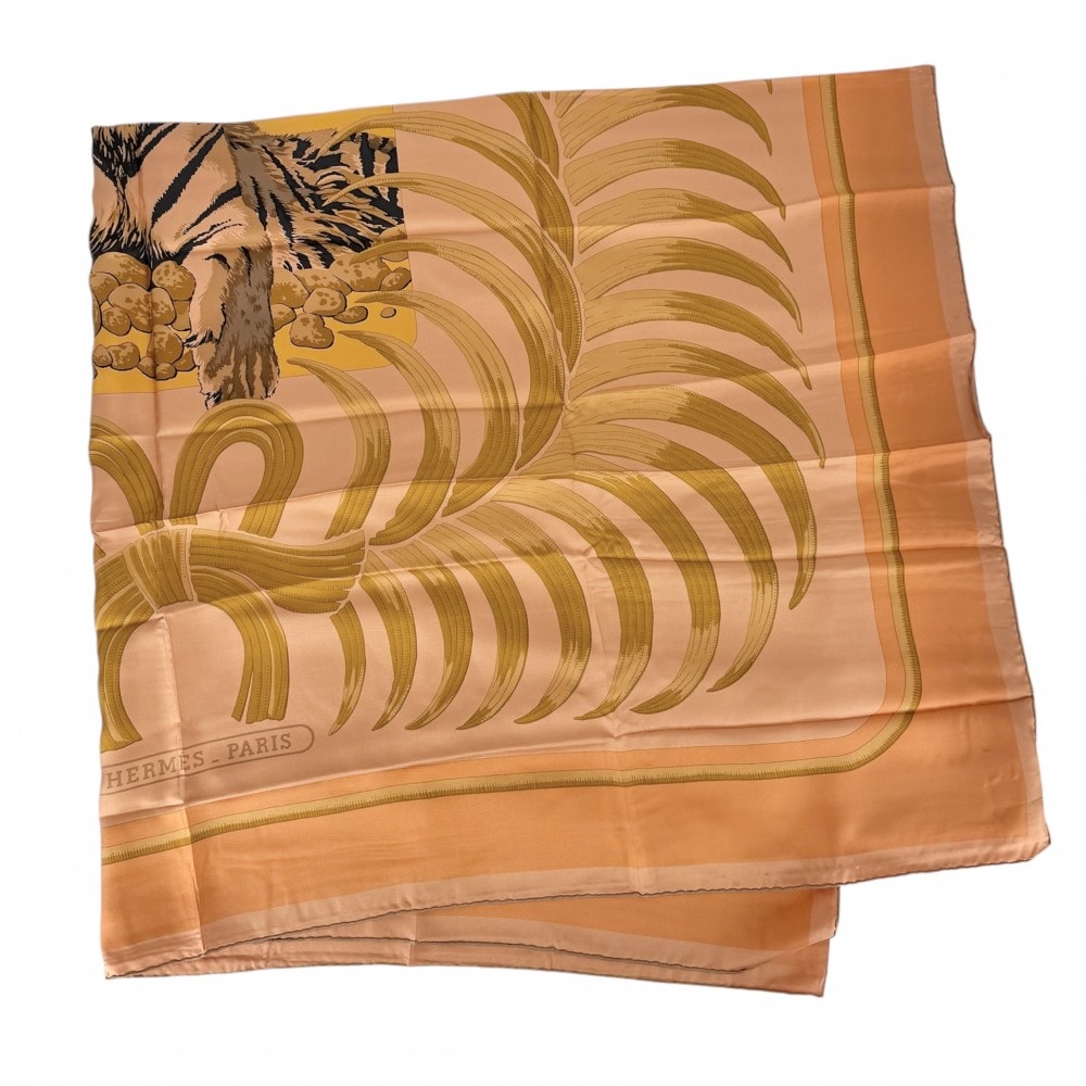 HERMES エルメス スカーフ カレ140 Tigre Royal 王者の虎 ファッションアイテム Carres 大判 シルク    オレンジ レディース 美品【中古品】