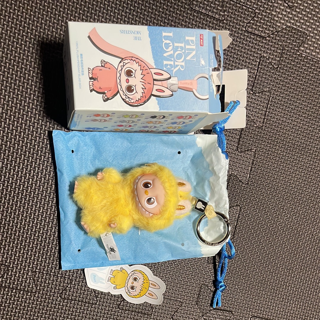 POP MART THE MONSTERS (LABUBU) Pin for Love Series-Vinyl Plush Pendant (N-Z) P