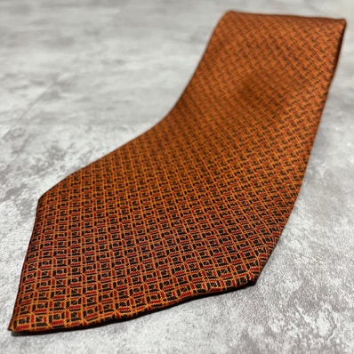 【HERMES】エルメス ネクタイ 幾何学柄 格子柄 小紋 総柄 オレンジ ブラウン ブラック フランス製 メンズ 紳士 ヴィンテージ クラシック