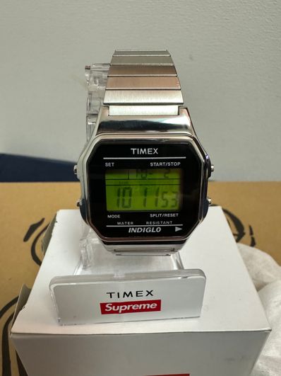 Supreme / Timex® Digital Watch "Silver"
