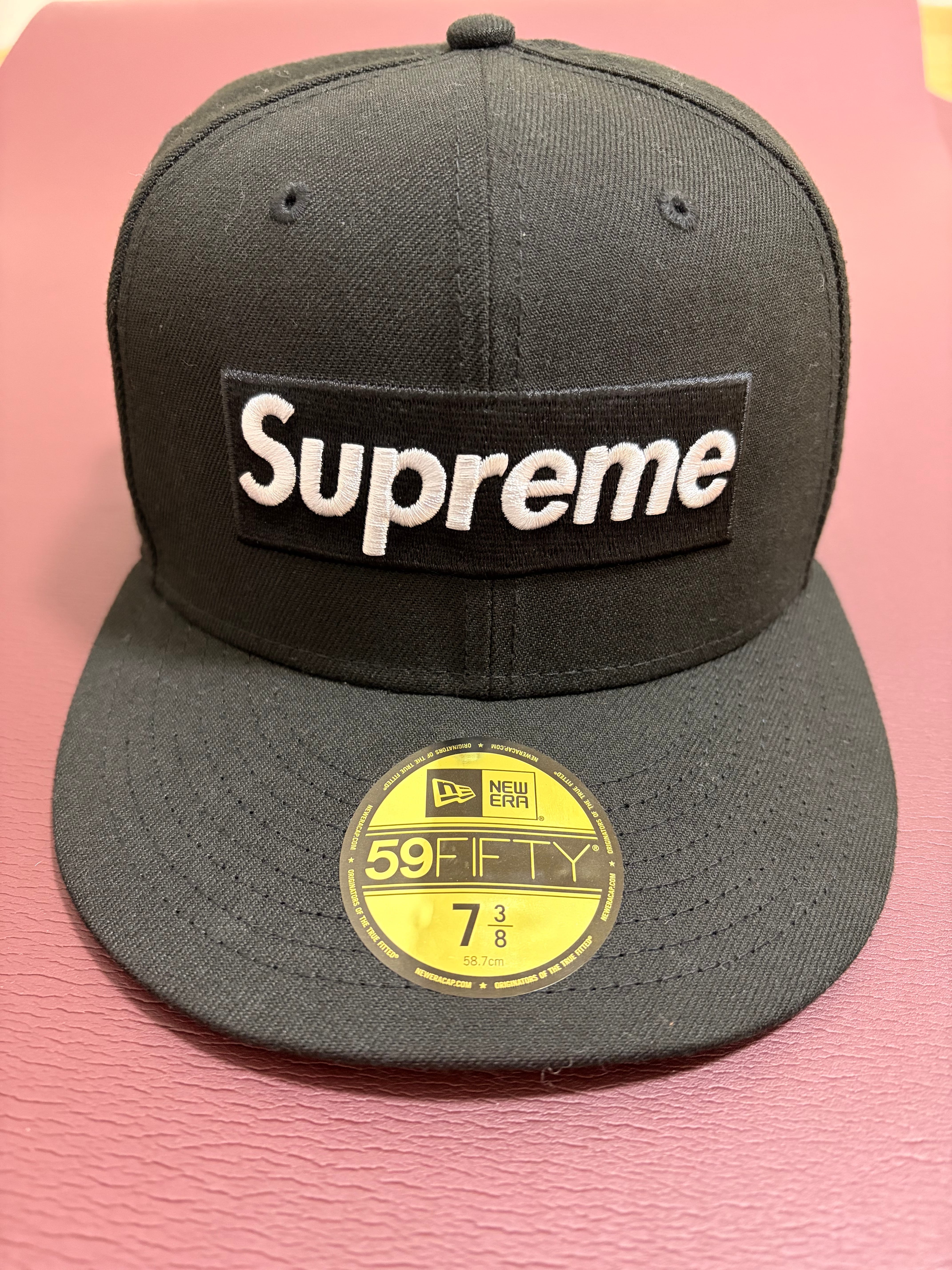 シュプリーム MLB チームズ ボックス ロゴ (ボックスロゴ) ニューエラ "ブラック"