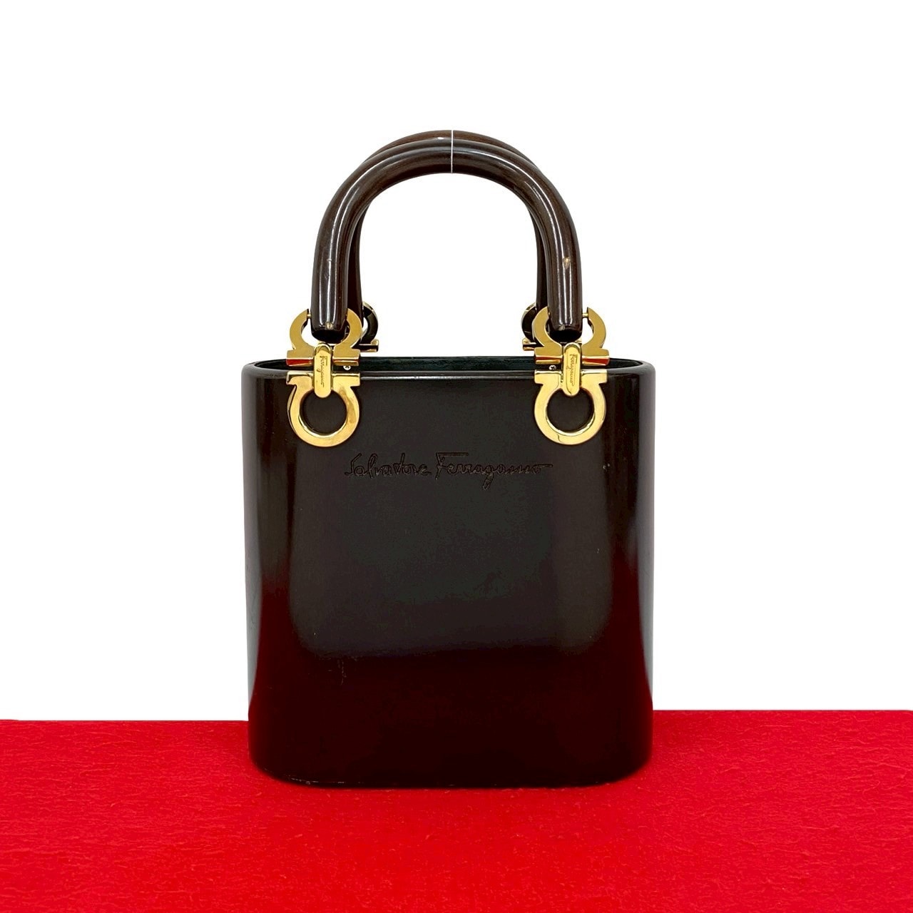 Salvatore Ferragamo サルヴァトーレフェラガモ ガンチーニ 金具 ウッド ハンドバッグ ブラウン
 20698