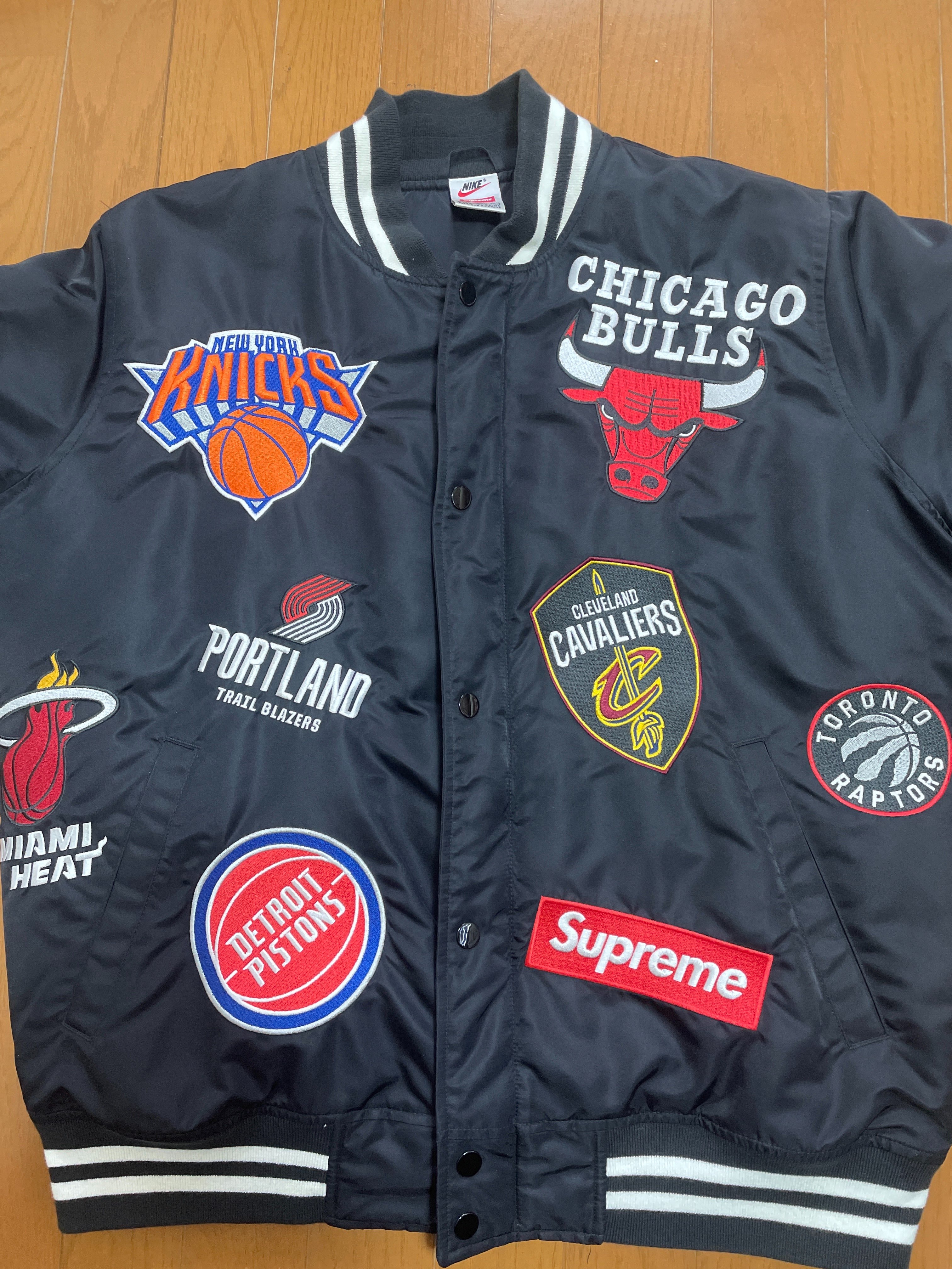 Supreme / Nike®/NBA Teams Warm-Up Jacket "Black"