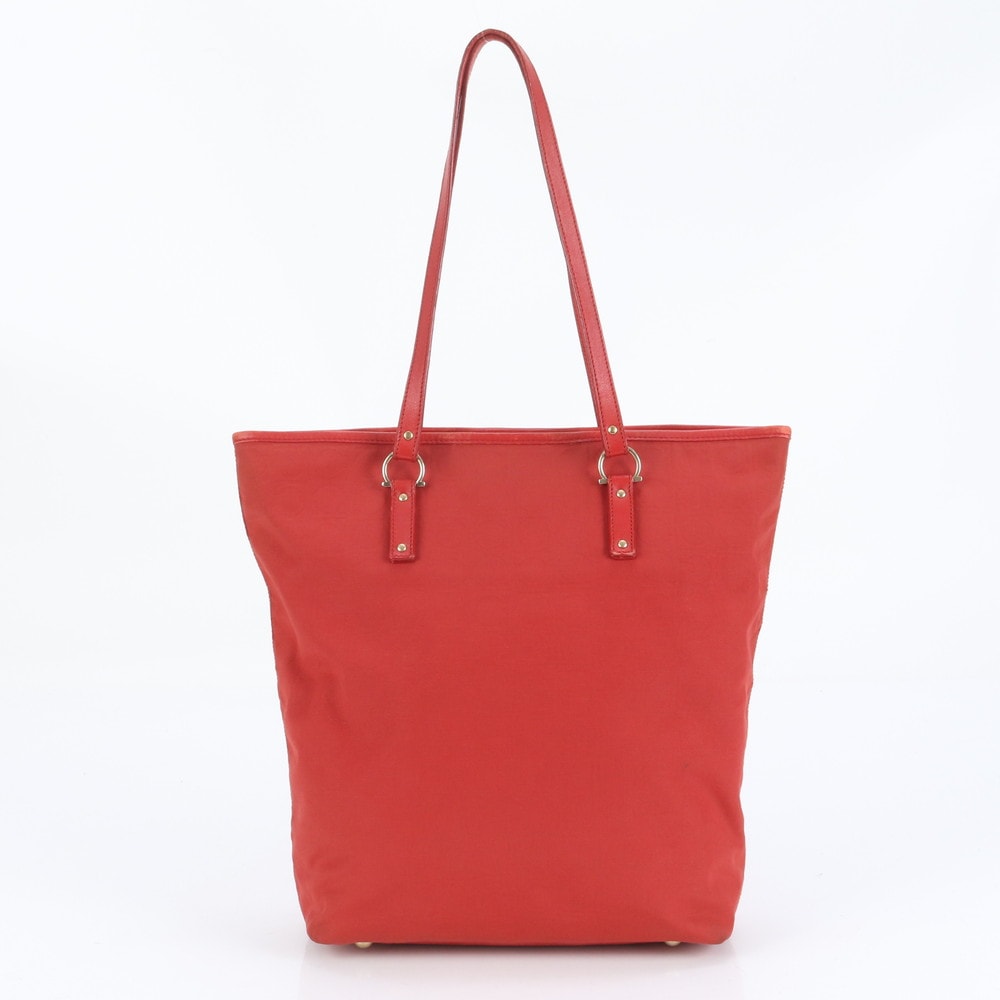 ■極美品 サルヴァトーレフェラガモ ガンチーニゴールド 金具