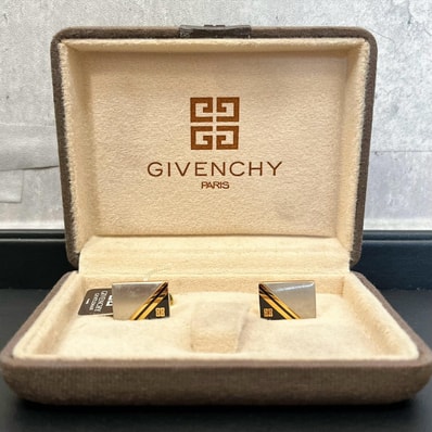 【GIVENCHY】ジバンシー カフス カフリンクス 4Gロゴ 長方形 スクエア 幾何学模様 斜めライン ストライプ 配色柄 ゴールド シルバーカラー