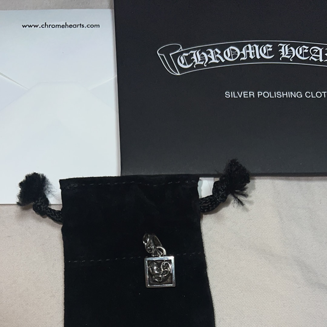 Chrome Hearts Framed Heart Charm "Silver"
