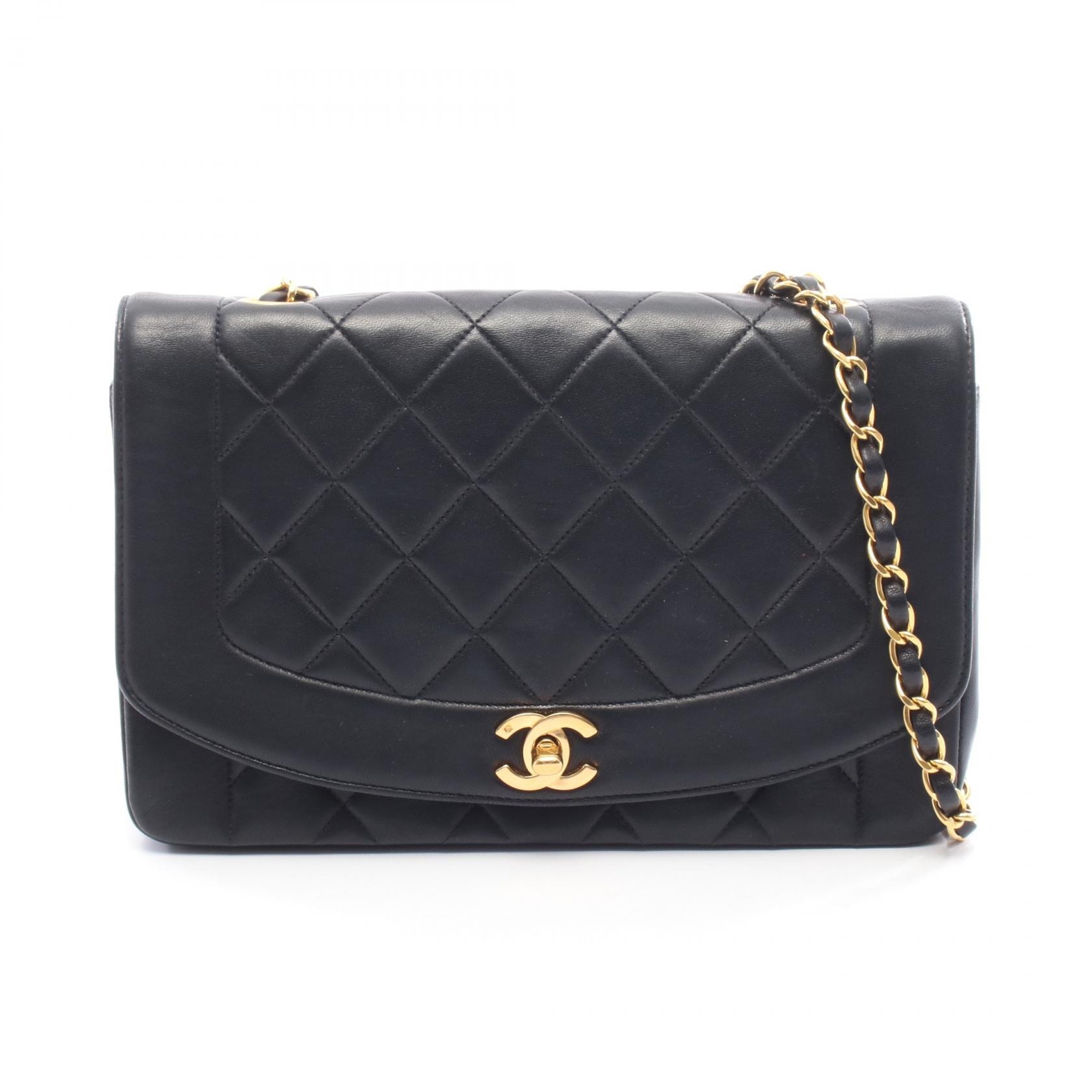 シャネル CHANEL マトラッセ ダイアナフラップ ショルダーバッグ バッグ ラムスキン(羊革) レディース ブラック系 【中古】
