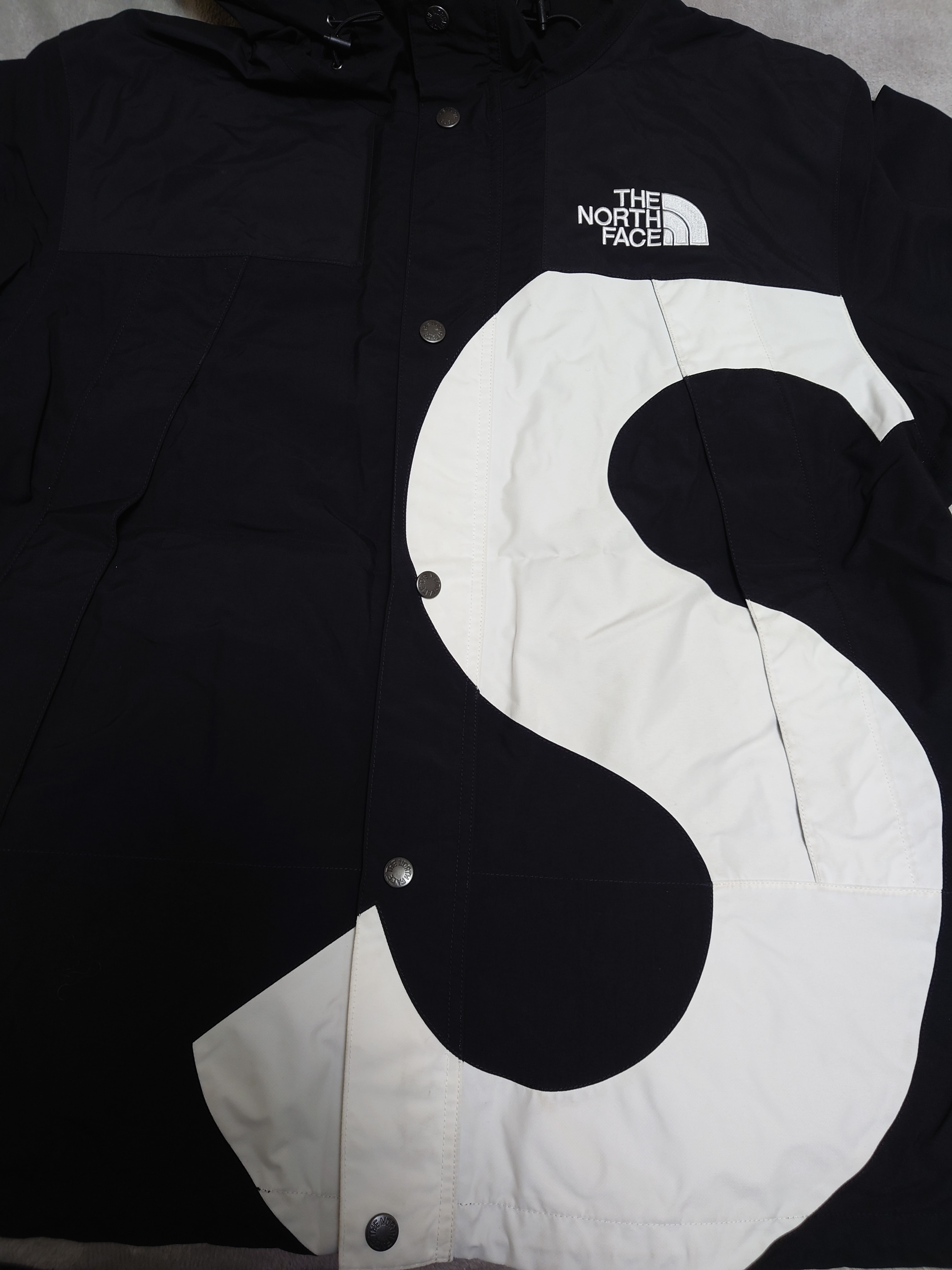 Supreme x The North Face S Logo Mountain Jacket 