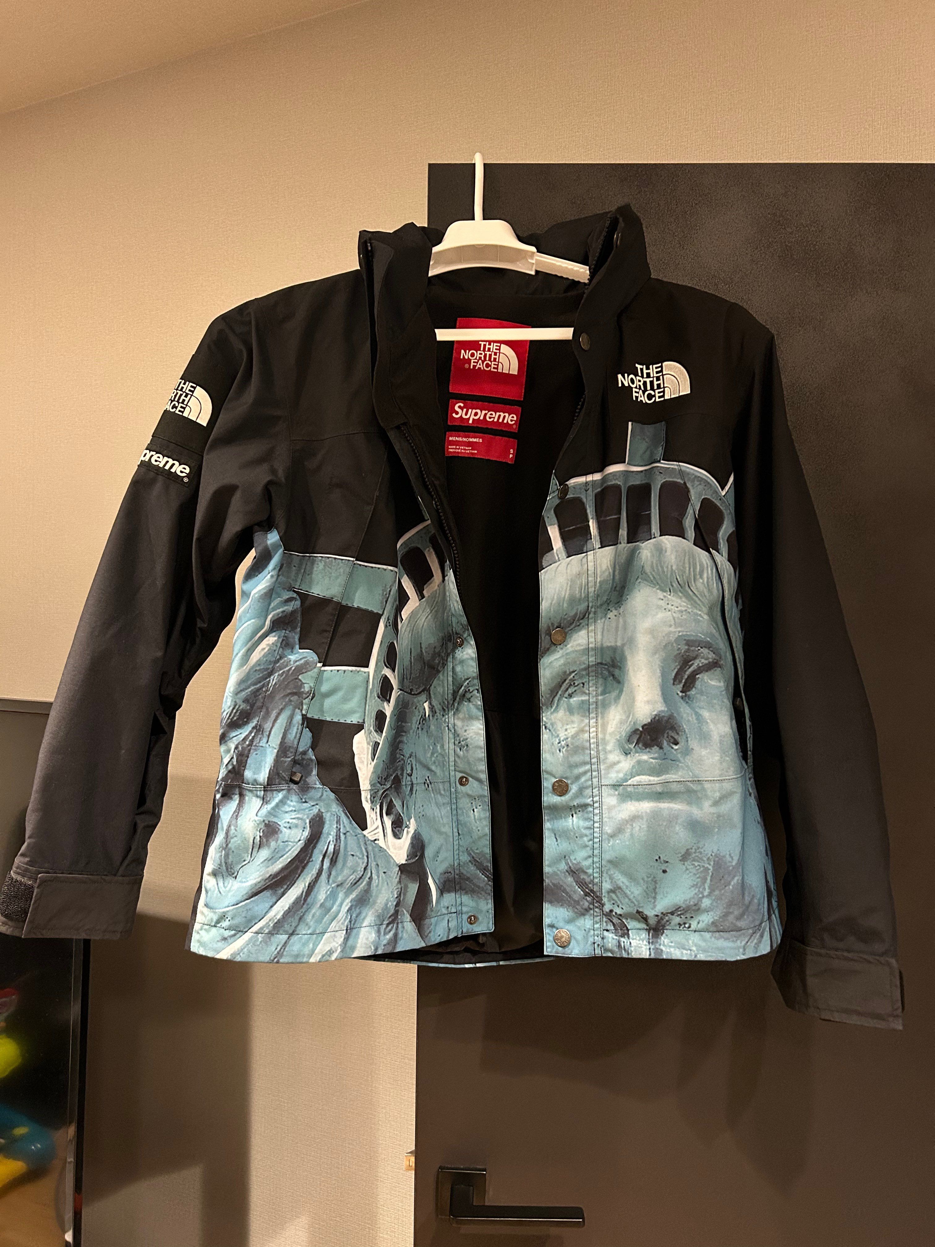Supreme x The North Face Statue of Liberty Mountain Jacket "Black"