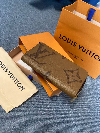 Louis Vuitton Zippy Wallet Monogram Giant Reverse