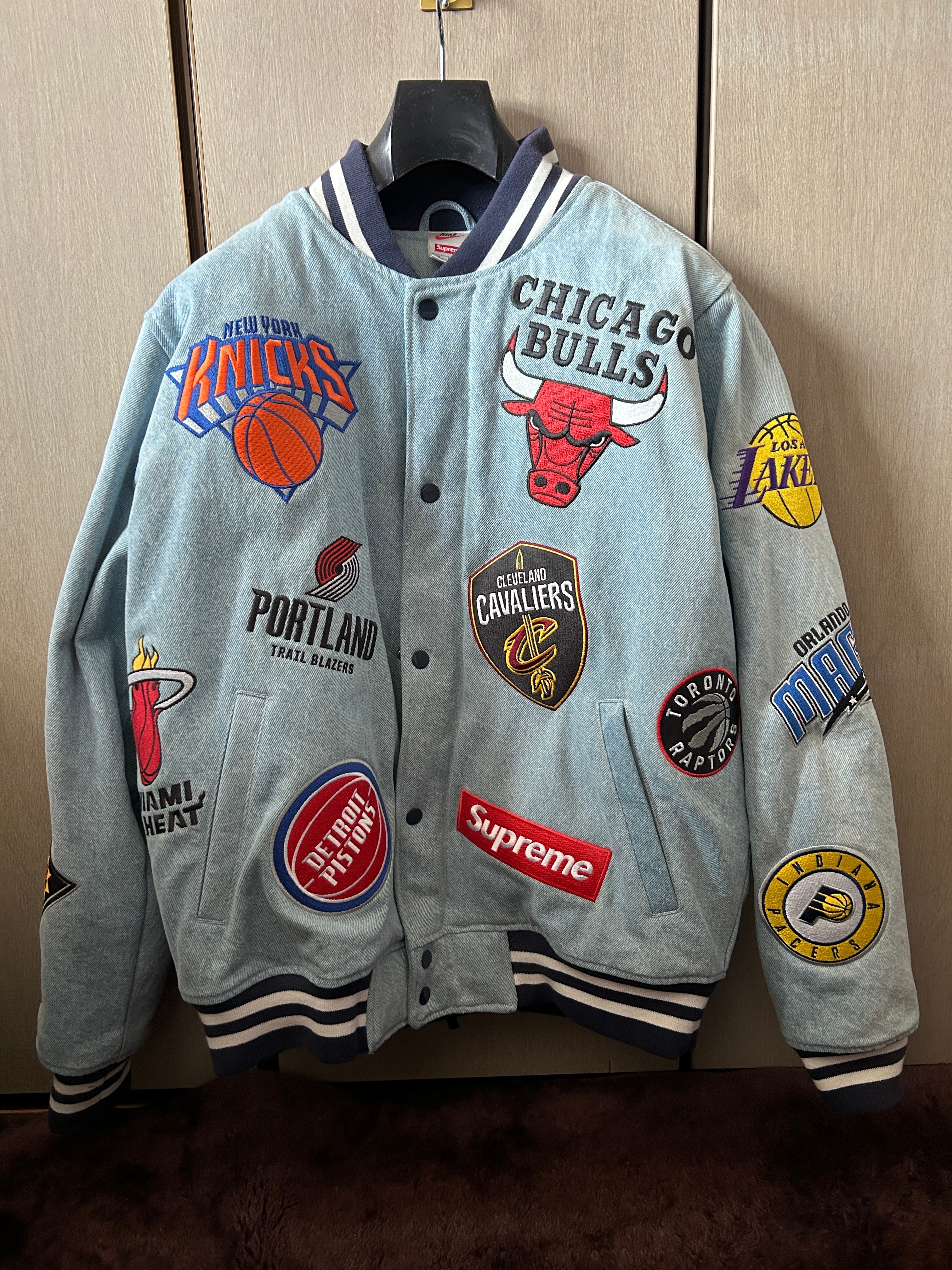 Supreme / Nike®/NBA Teams Warm-Up Jacket "Blue"