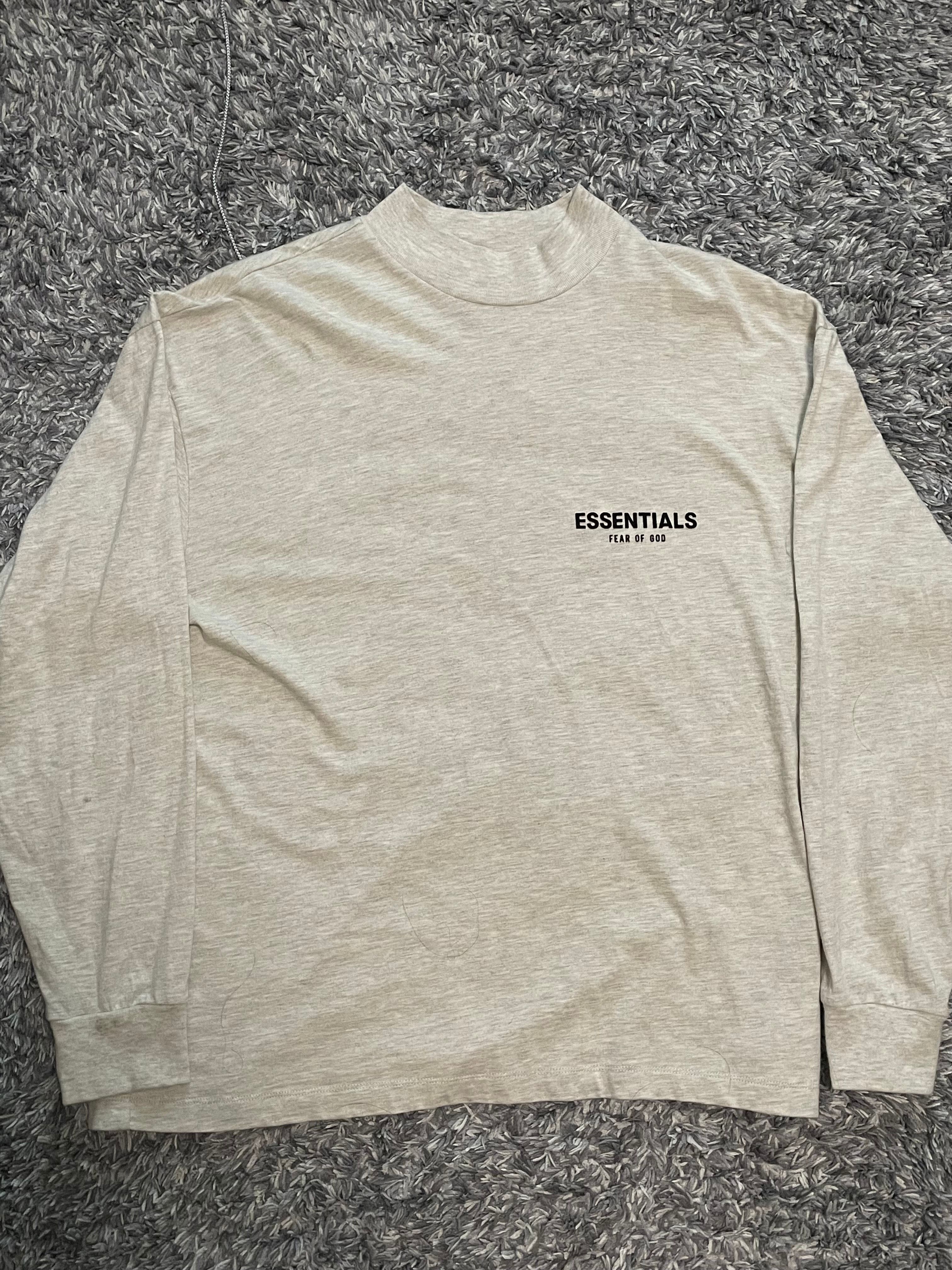FEAR OF GOD ESSENTIALS BLACK ESS LOGO LS TEE "Light Oatmeal"