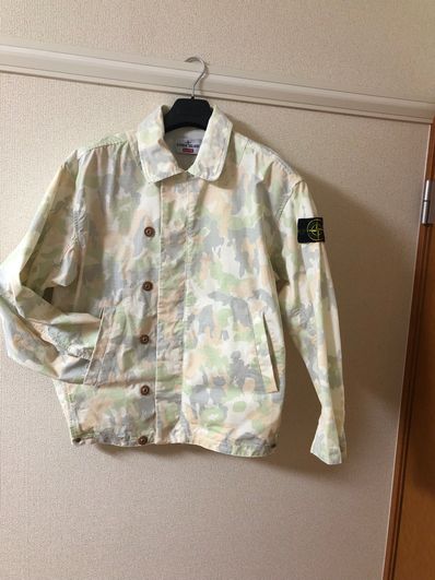 Supreme / Stone Island Reactive Ice Camo Ripstop Jacket "Tan"