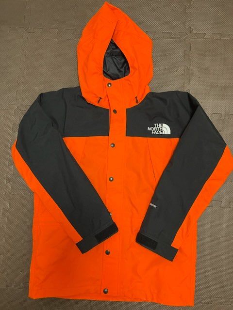The North Face Mountain Light Jacket "Red Orange(RO)"