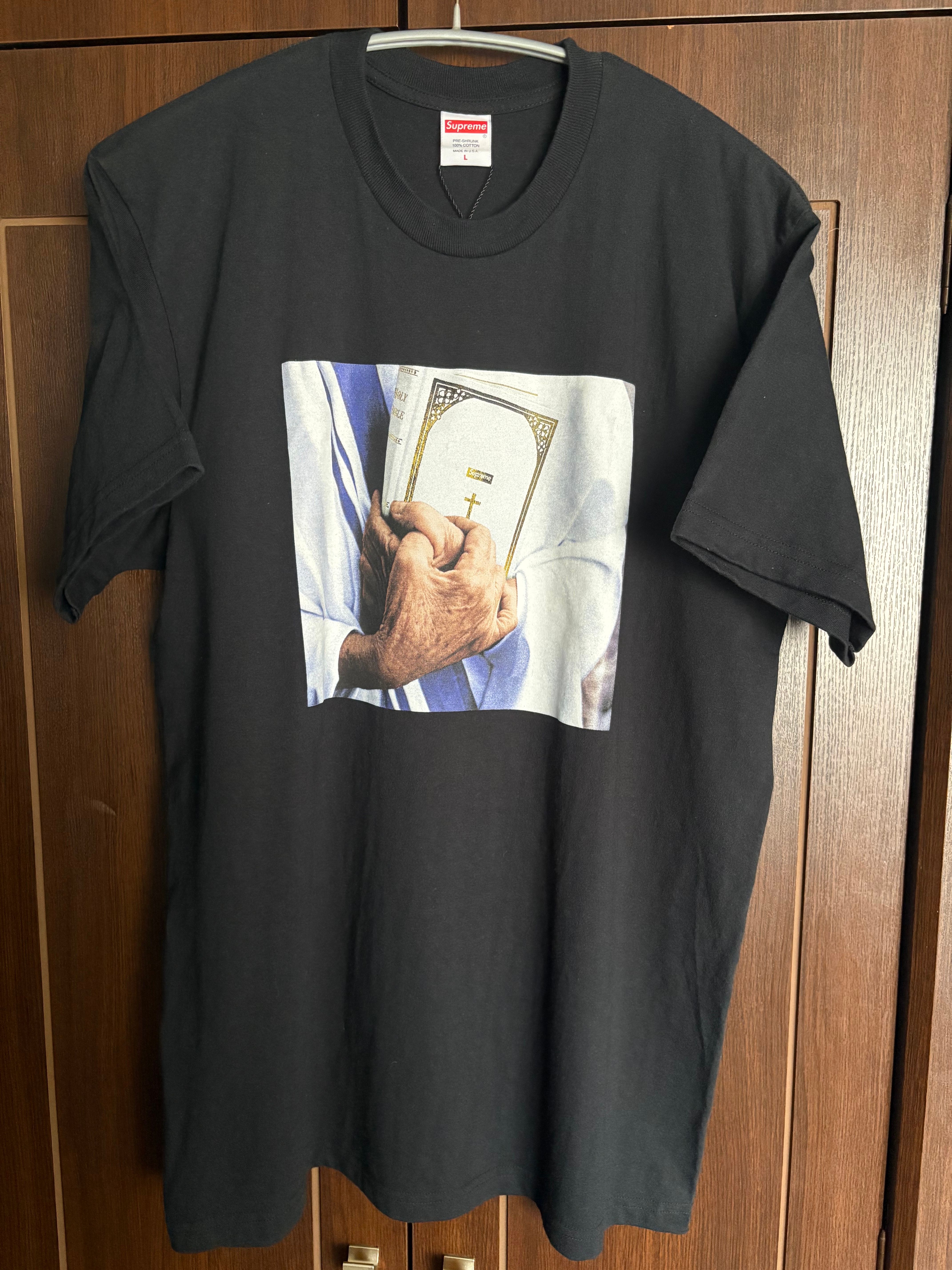 シュプリーム バイブル Tシャツ "ブラック"