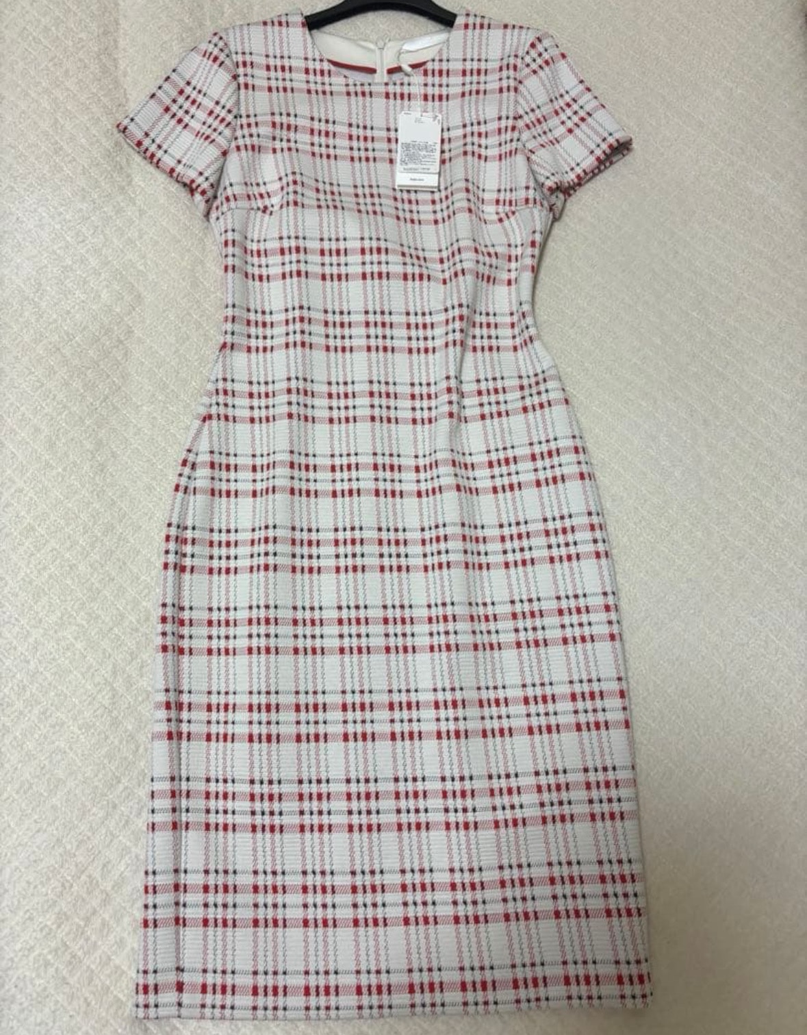 新品タグ付き HUGO BOSS チェック柄 半袖ひざ丈タイトワンピース 36